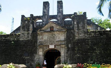 entrance of historical fort san pedro in cebu,historical fort,san pedro,cebu,