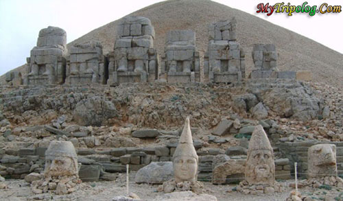 mount nemrut and the statures in adiyaman,mount,nemrut,statues,adiyaman,turkey