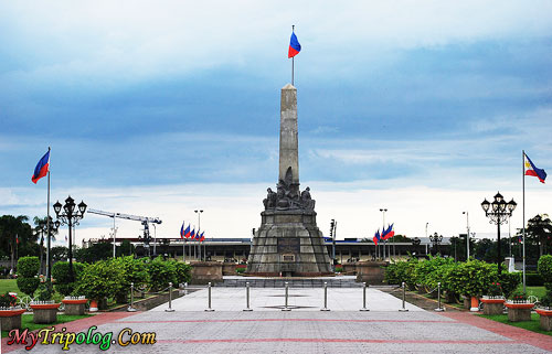 rizal park monument in manila,rizal park,manilaphilippines