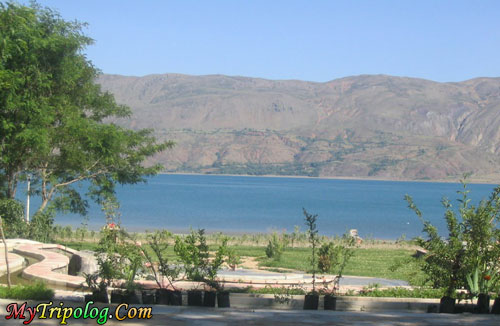 A Campground by Sivrice Lake,sivrice,lake,campground,turkey,elazig,hazar