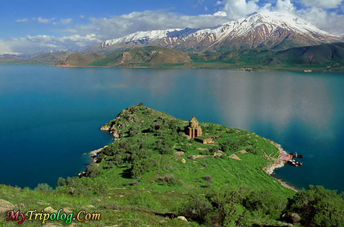 Akdamar Island in Lake Van,van,akdamar,island,turkey