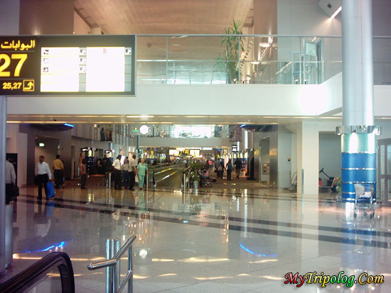 dubai international airport,dubai,airport,uae,emirates