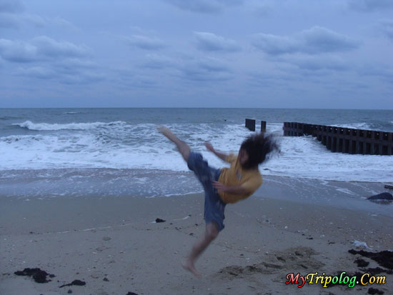 martial arts tricks on the beach,martial arts tricks,martial arts,buxton,nc,usa,cape hatteras,capoeira