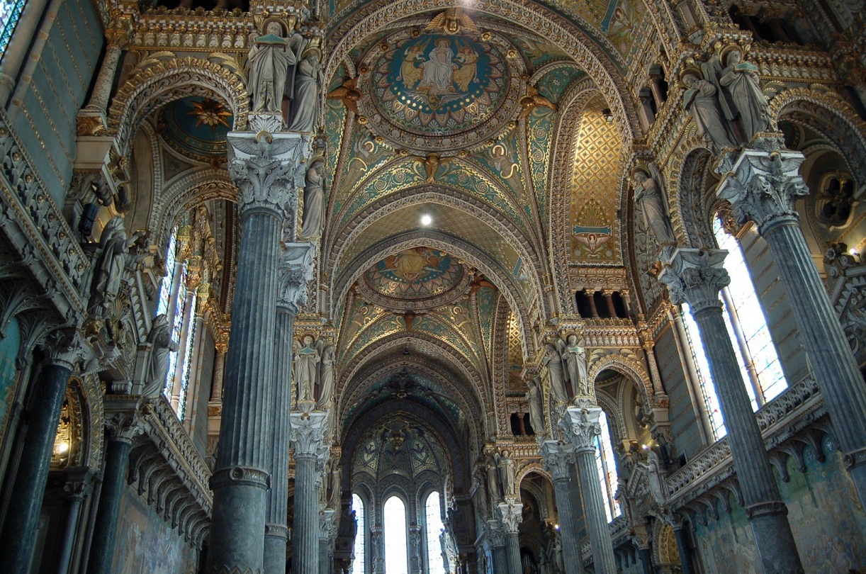 Inside Lyon Cathedral, France Wallpaper