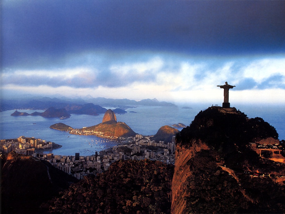 cristo redentor redeemer over rio de jenerio wallpaper
