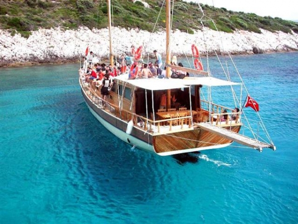 yachting boat touring in turkey