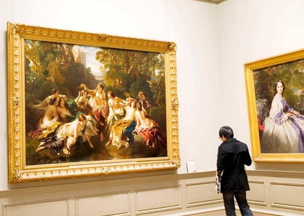 inside metropolitan museum of art new york