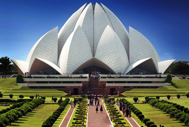 Lotus temple, New Delhi Must see Places, India