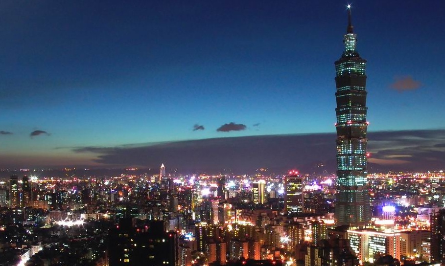 How tall is Taipei 101 tower