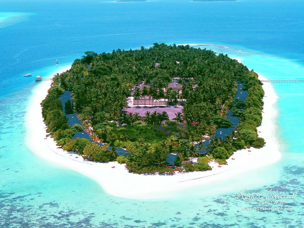 Small and beautiful islet in Indian Ocean