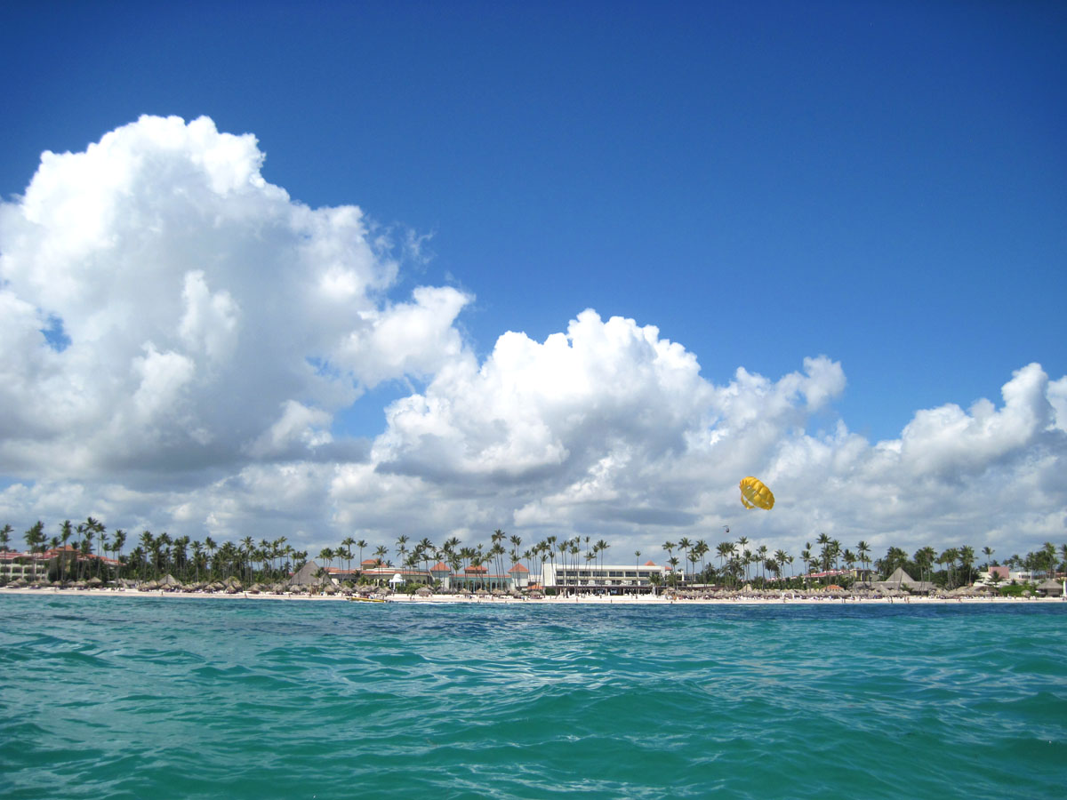 punta cana activity para sailing parachute