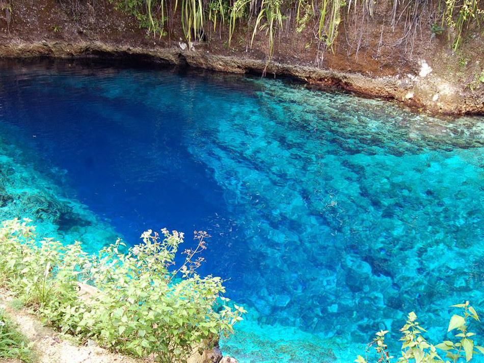 hinatuan enchanted river philippines