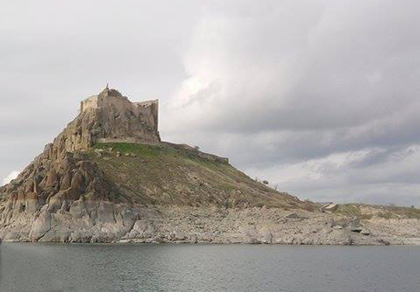 pertek castle ancient places in eastern turkey