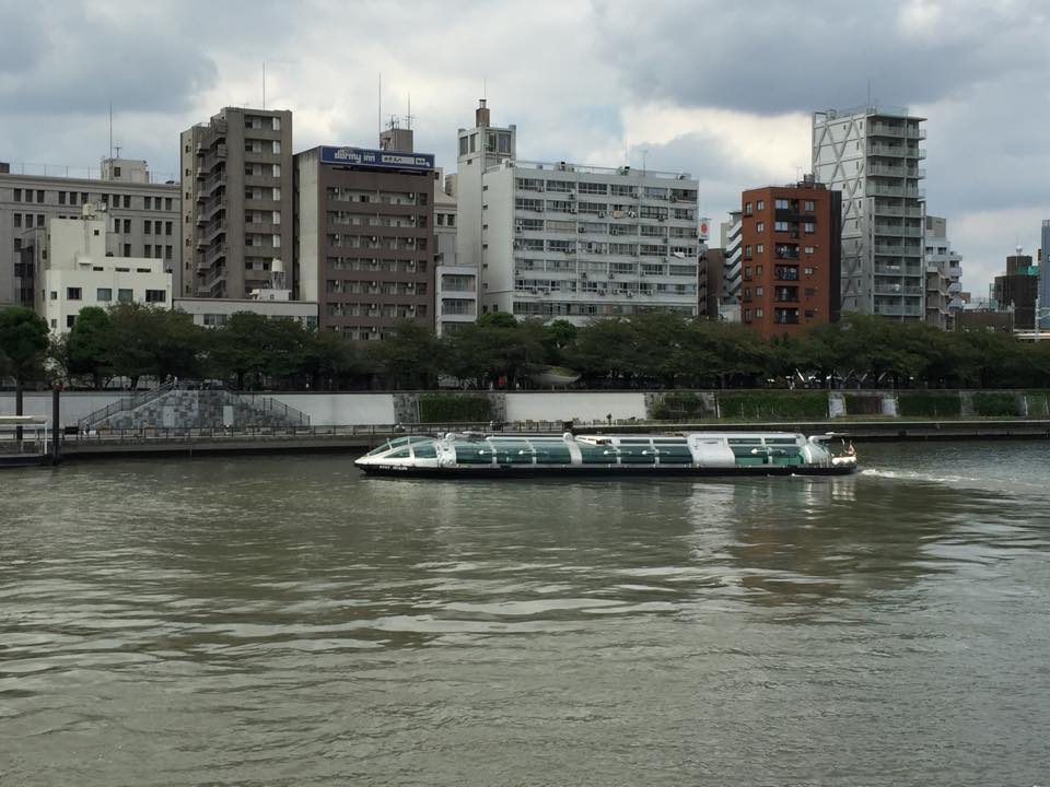 tokyo river missle like boat